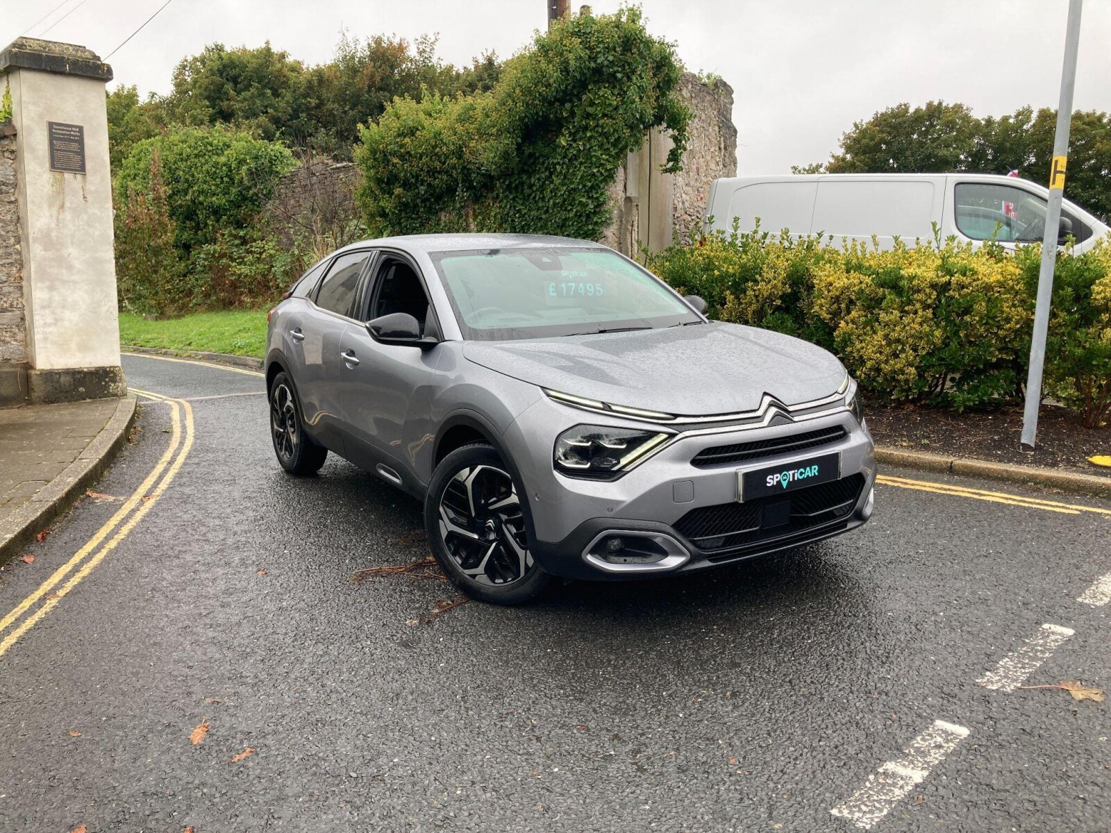 Main listing image - Citroen C4