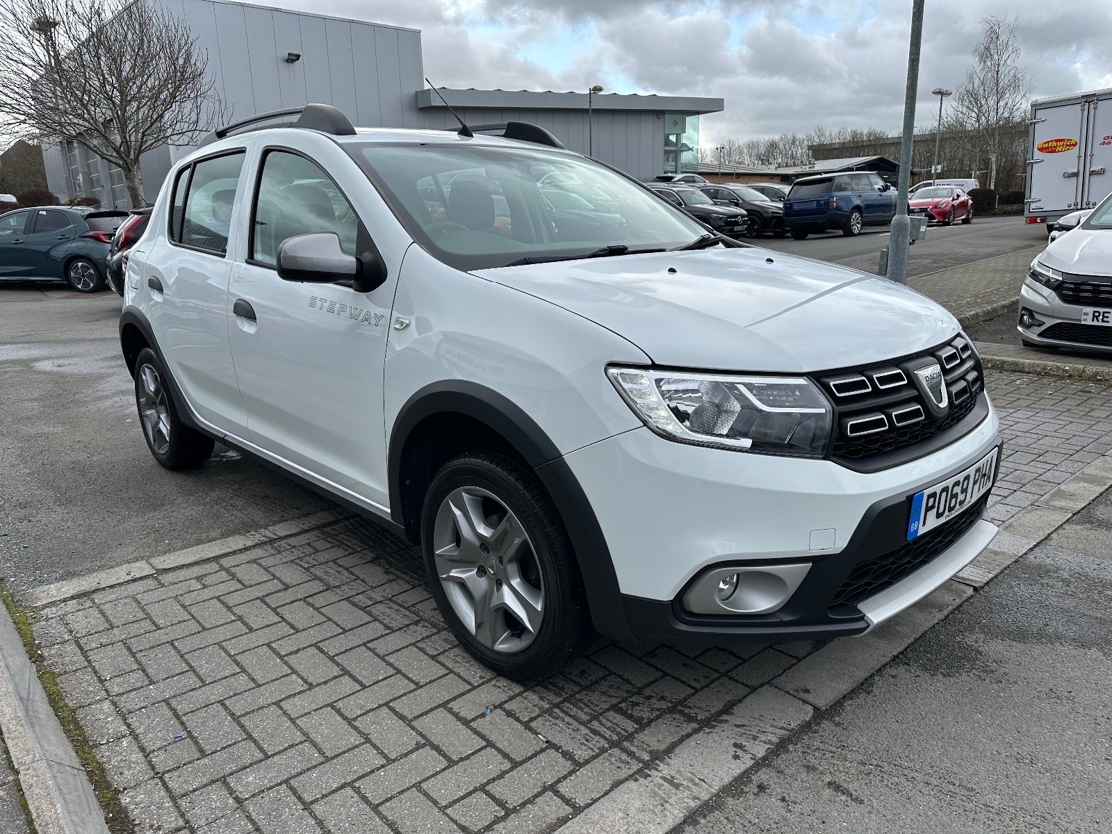 Main listing image - Dacia Sandero Stepway
