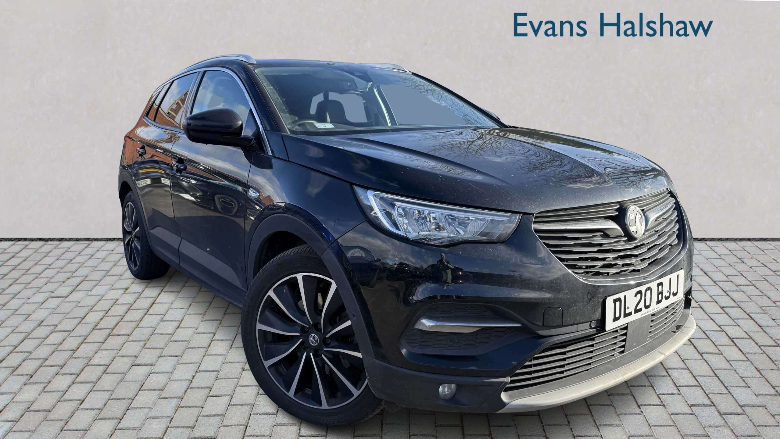 Main listing image - Vauxhall Grandland X