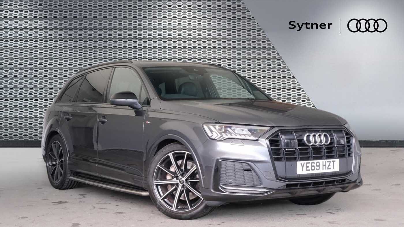 Main listing image - Audi Q7