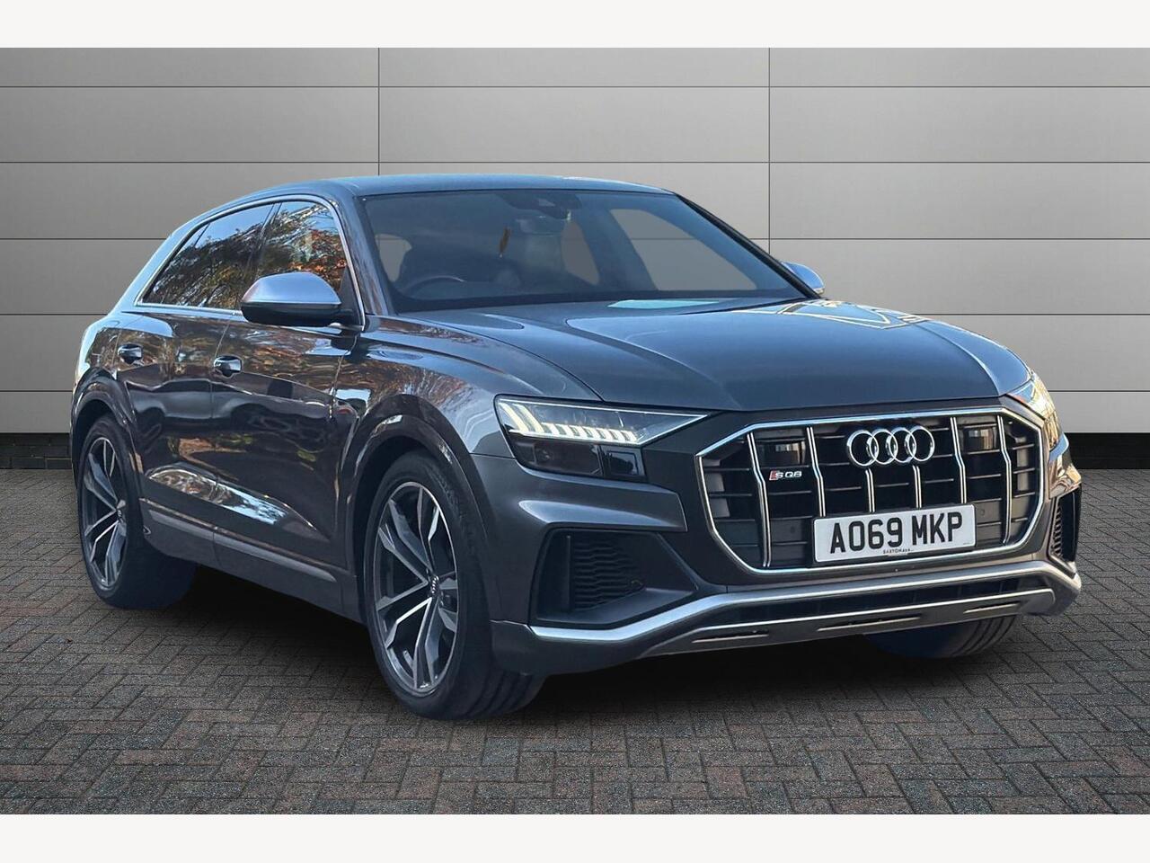 Main listing image - Audi Q8