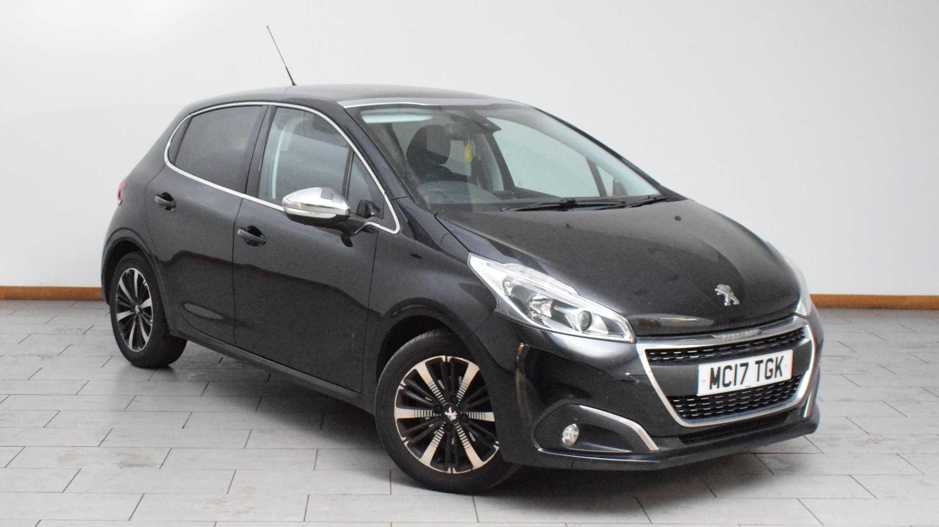 Main listing image - Peugeot 208