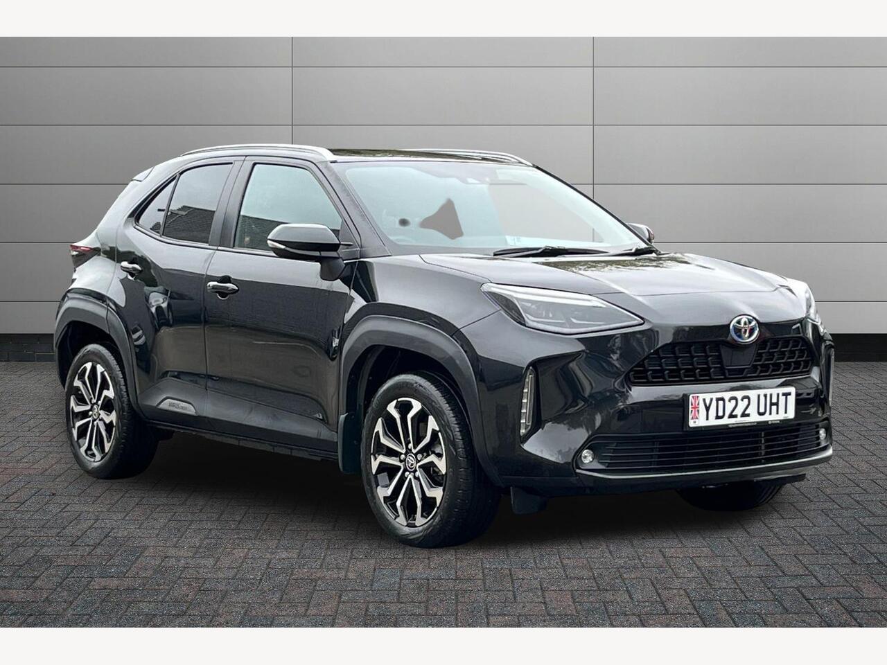 Main listing image - Toyota Yaris Cross