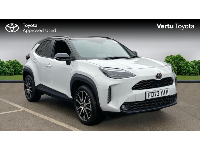 Main listing image - Toyota Yaris Cross