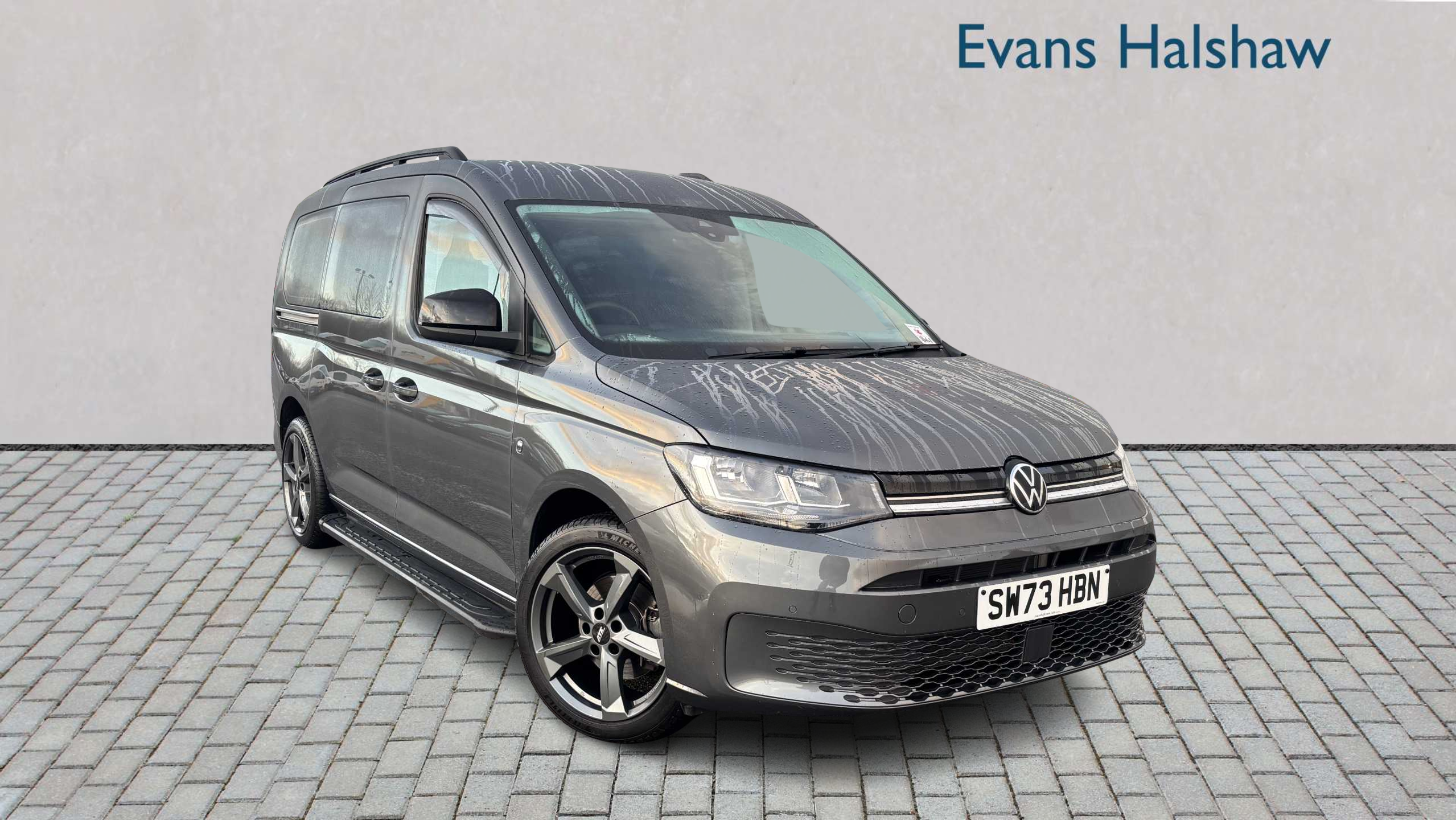 Main listing image - Volkswagen Caddy Maxi Life