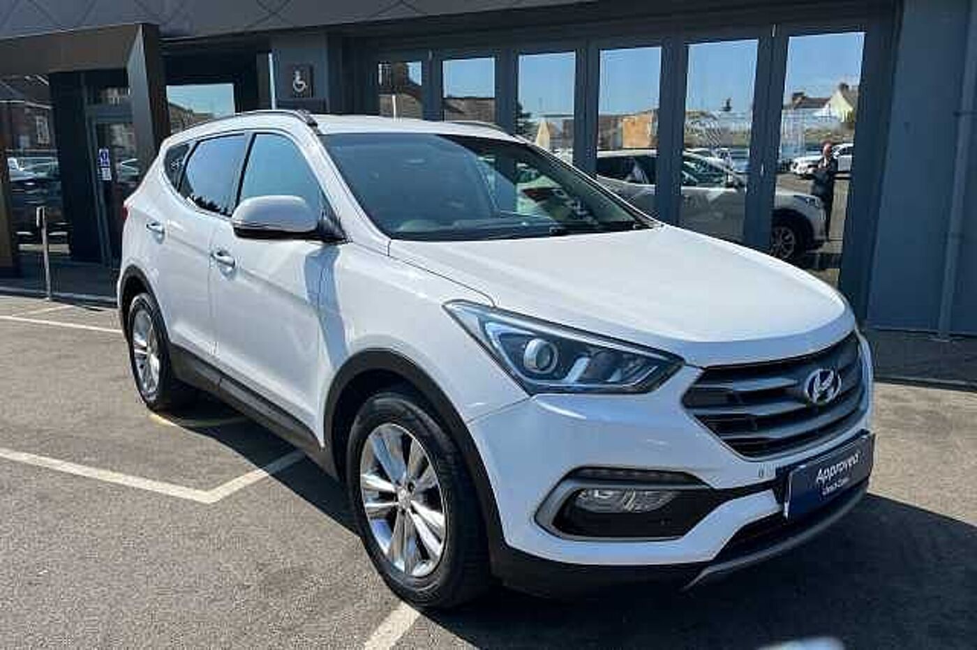 Main listing image - Hyundai Santa Fe