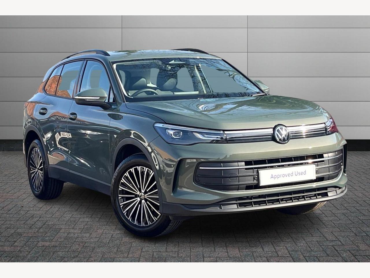 Main listing image - Volkswagen Tiguan