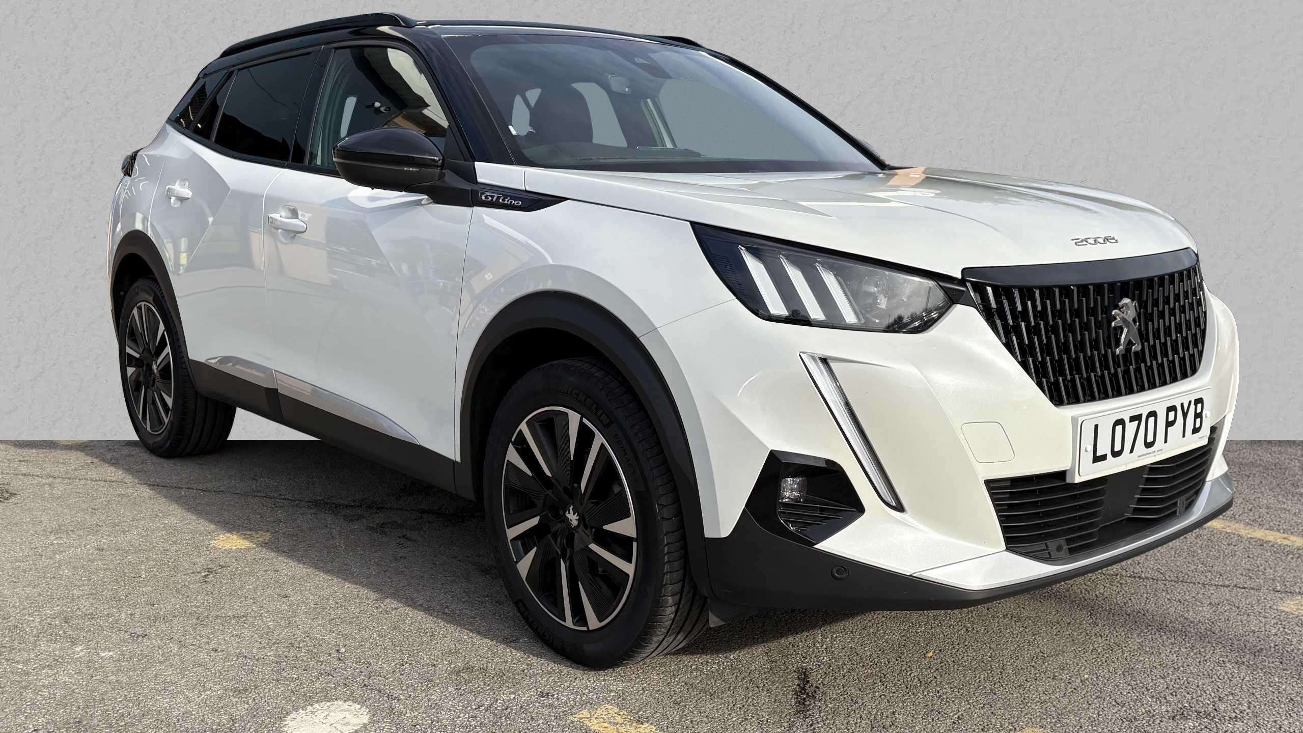 Main listing image - Peugeot 2008