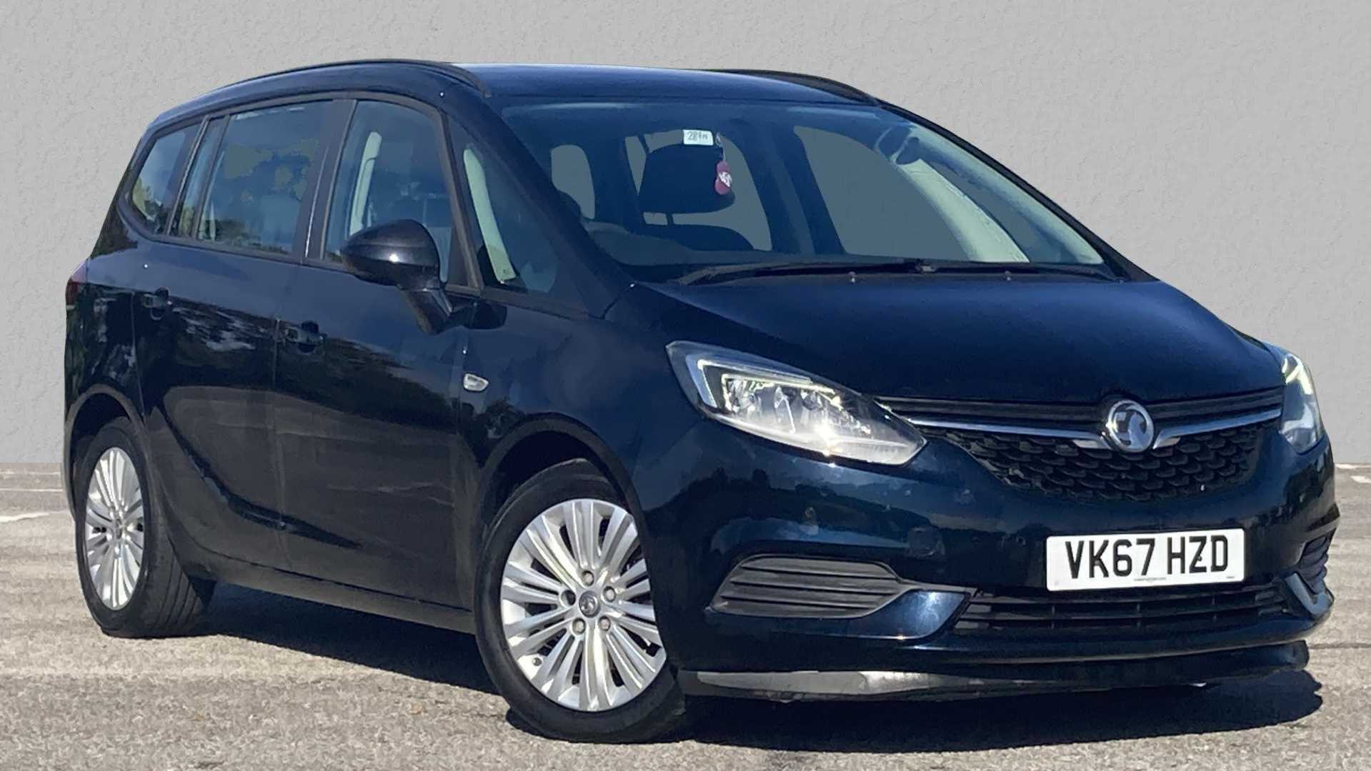 Main listing image - Vauxhall Zafira