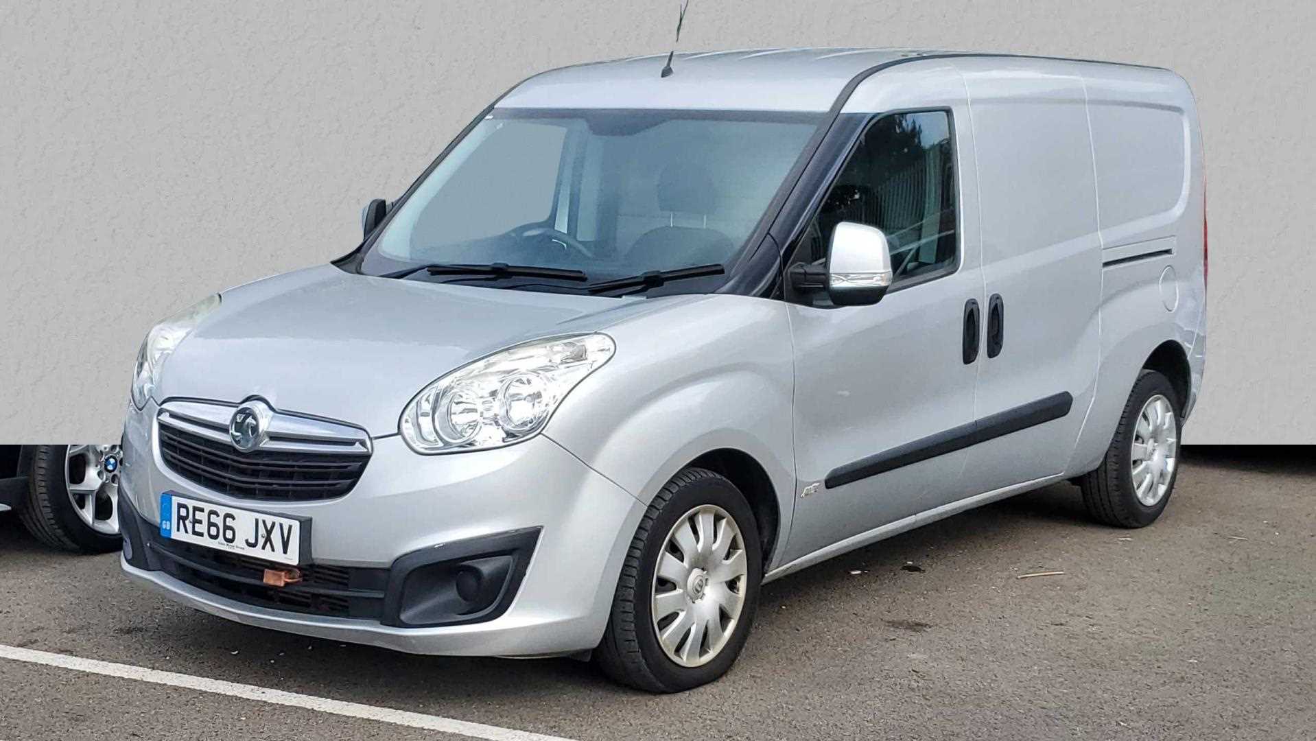 Main listing image - Vauxhall Combo
