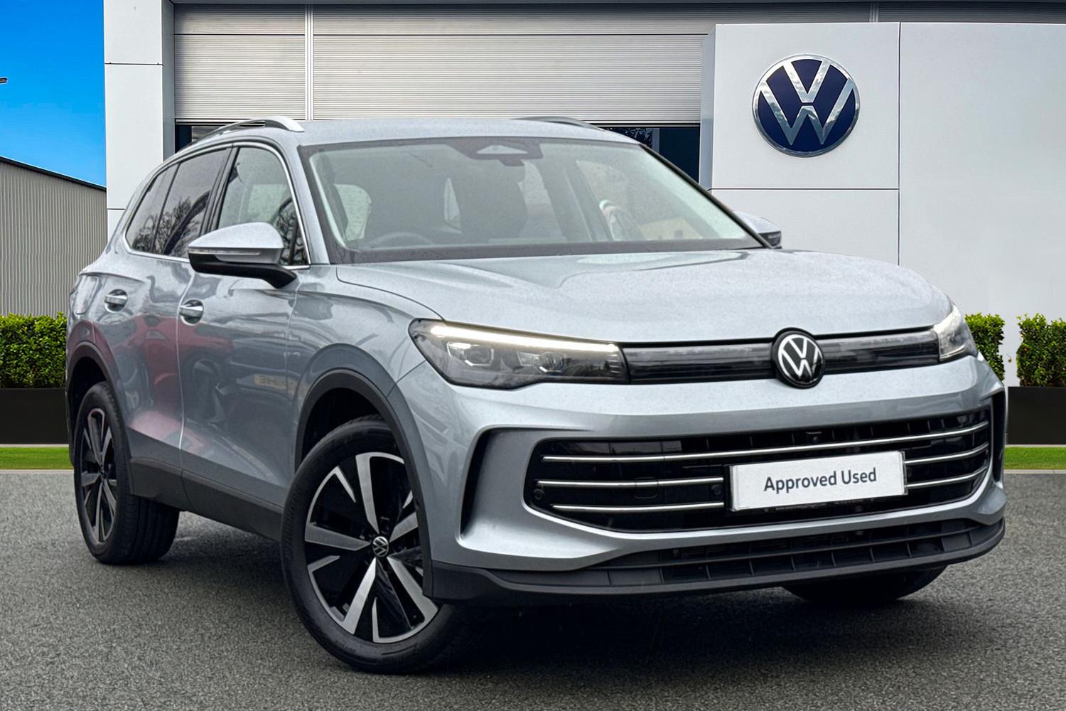 Main listing image - Volkswagen Tiguan