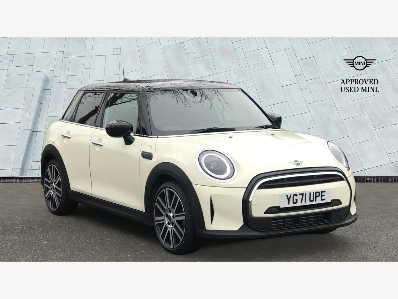 Main listing image - MINI Hatchback