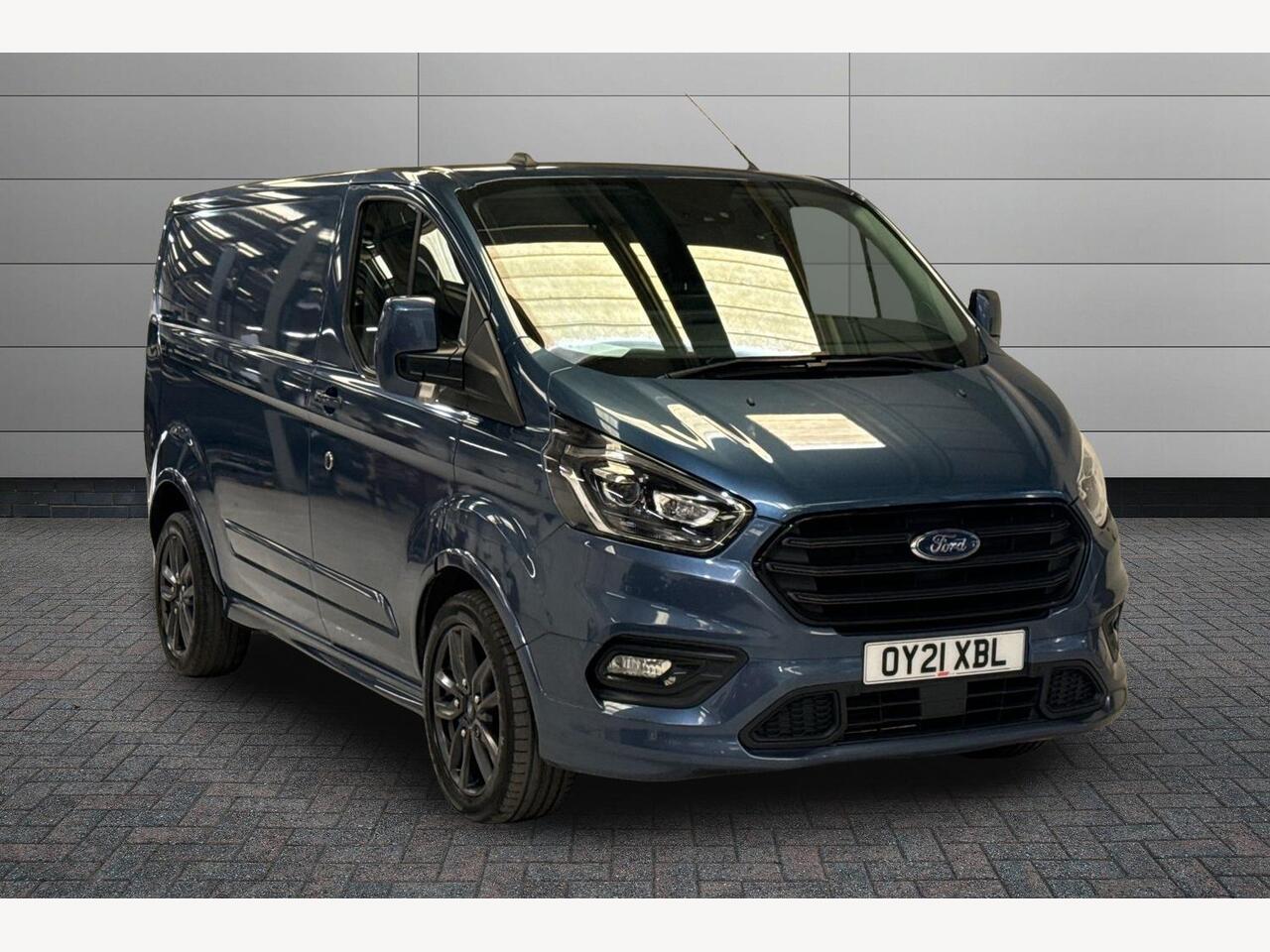 Main listing image - Ford Transit Custom