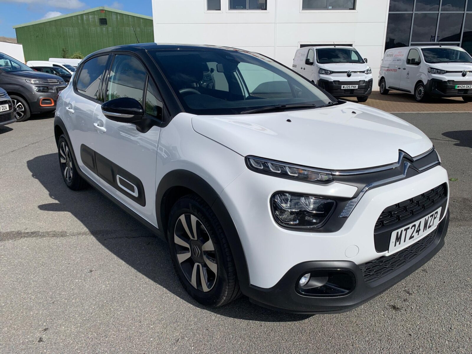 Main listing image - Citroen C3