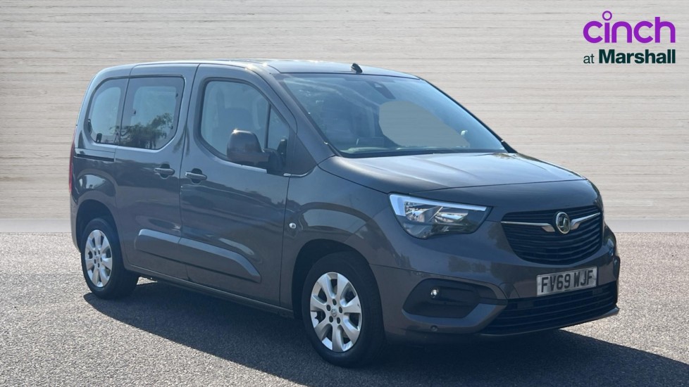 Main listing image - Vauxhall Combo Life