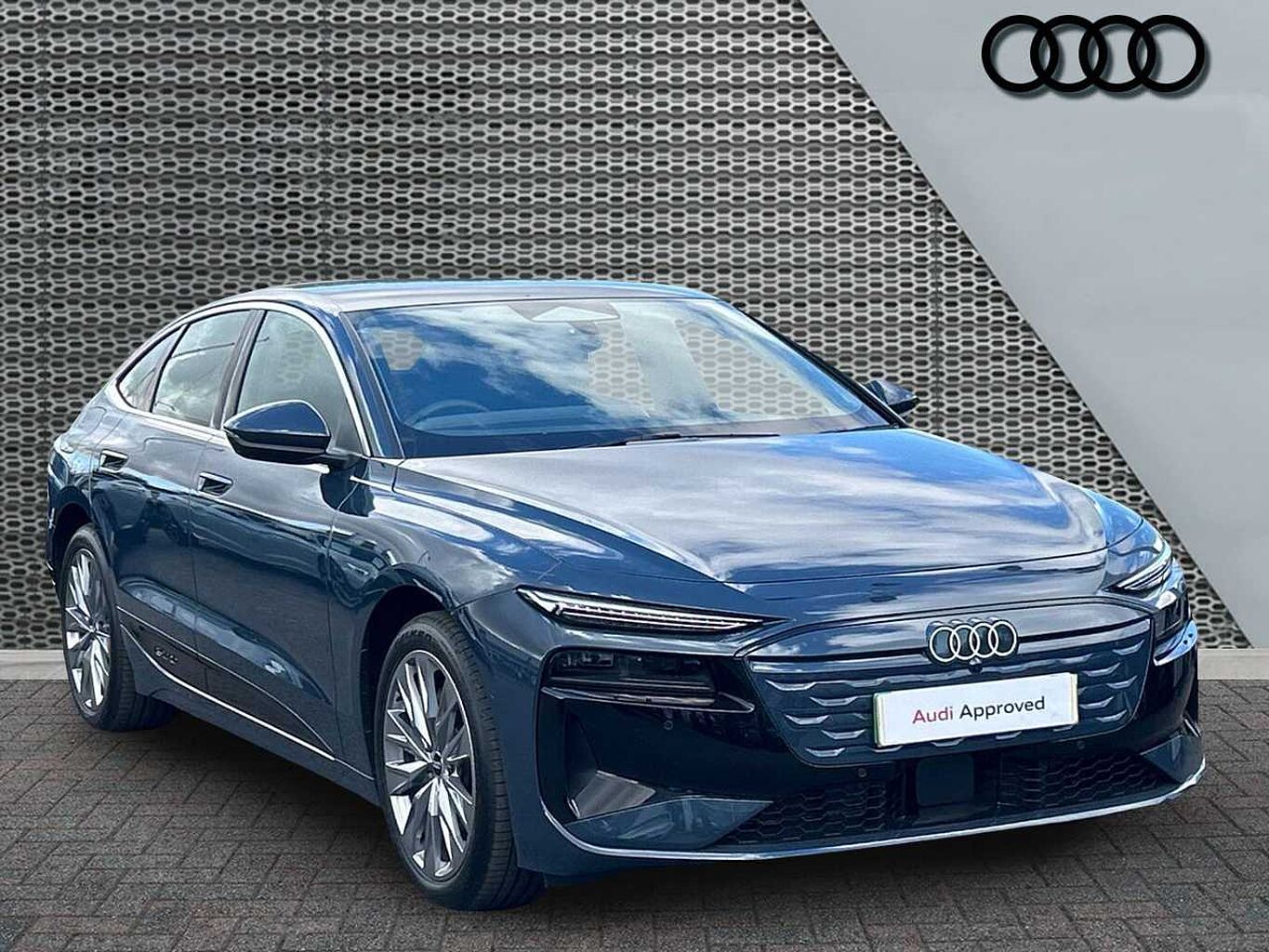 Main listing image - Audi A6