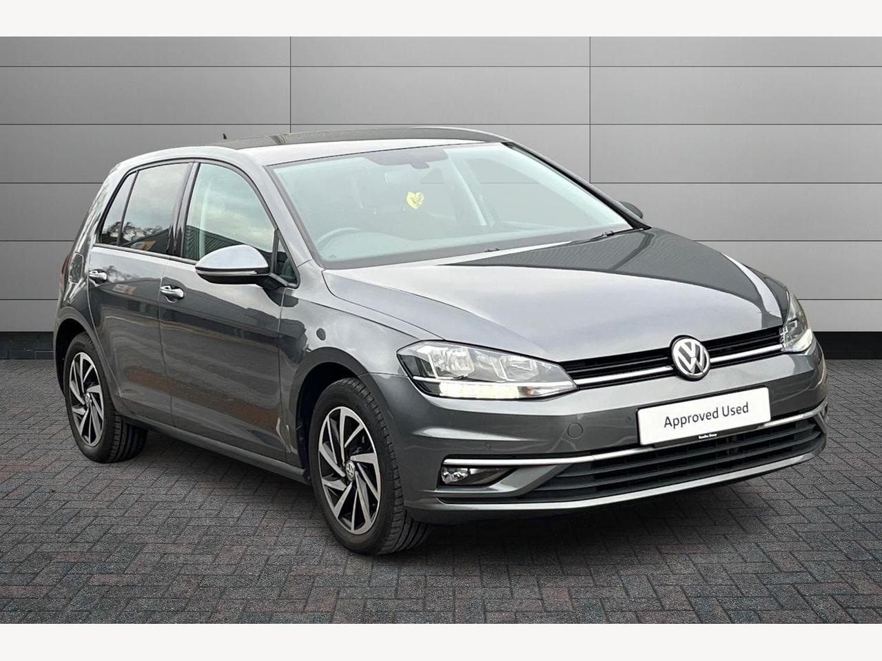 Main listing image - Volkswagen Golf