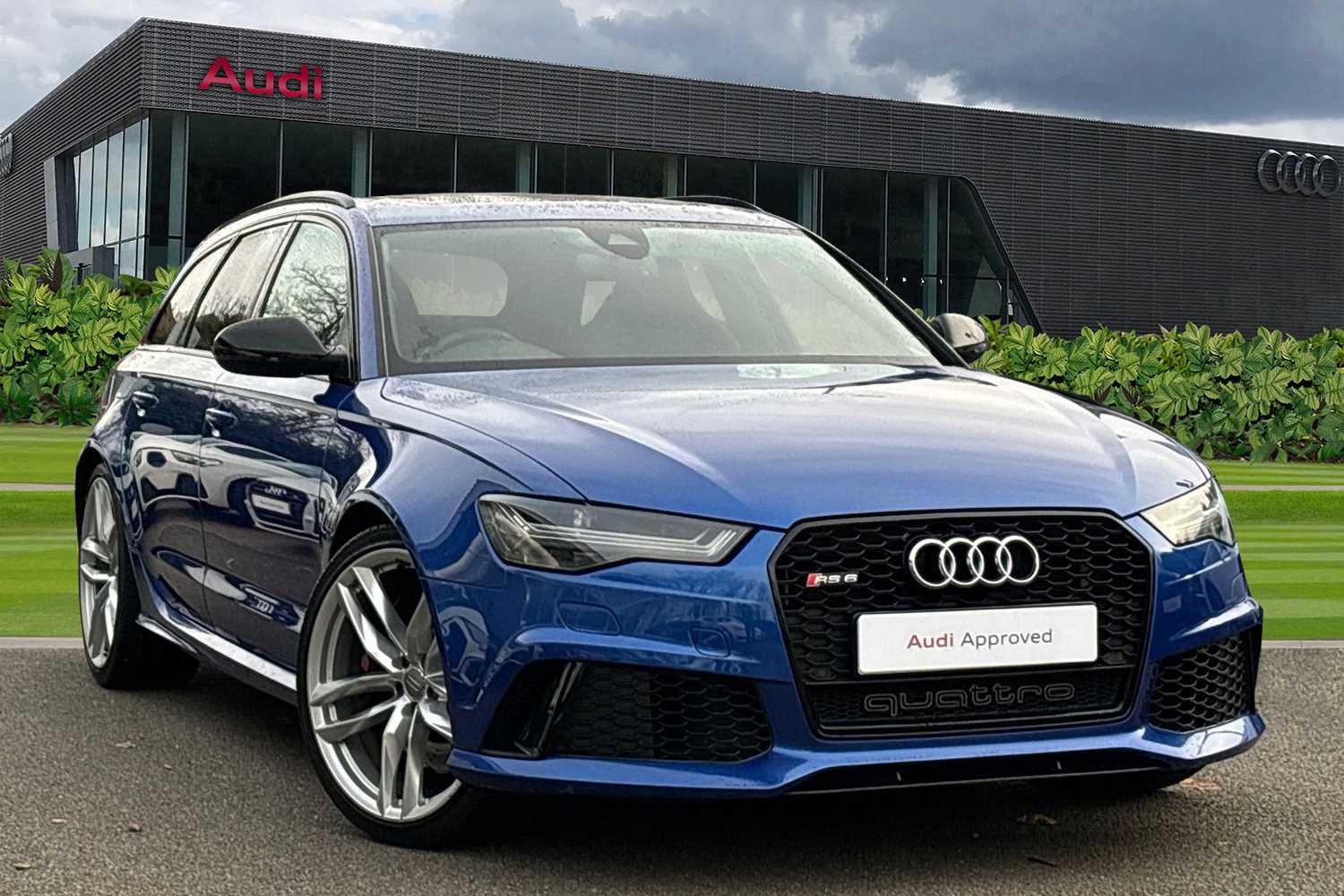 Main listing image - Audi RS6