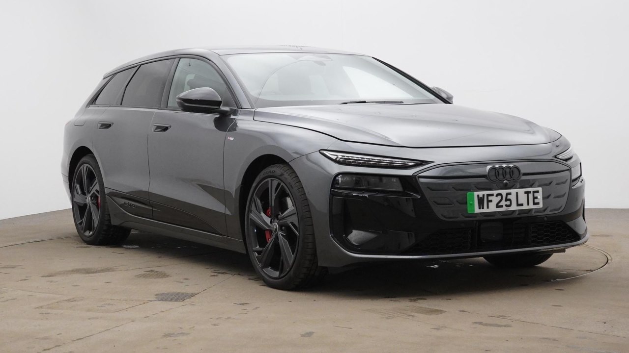 Main listing image - Audi e-tron