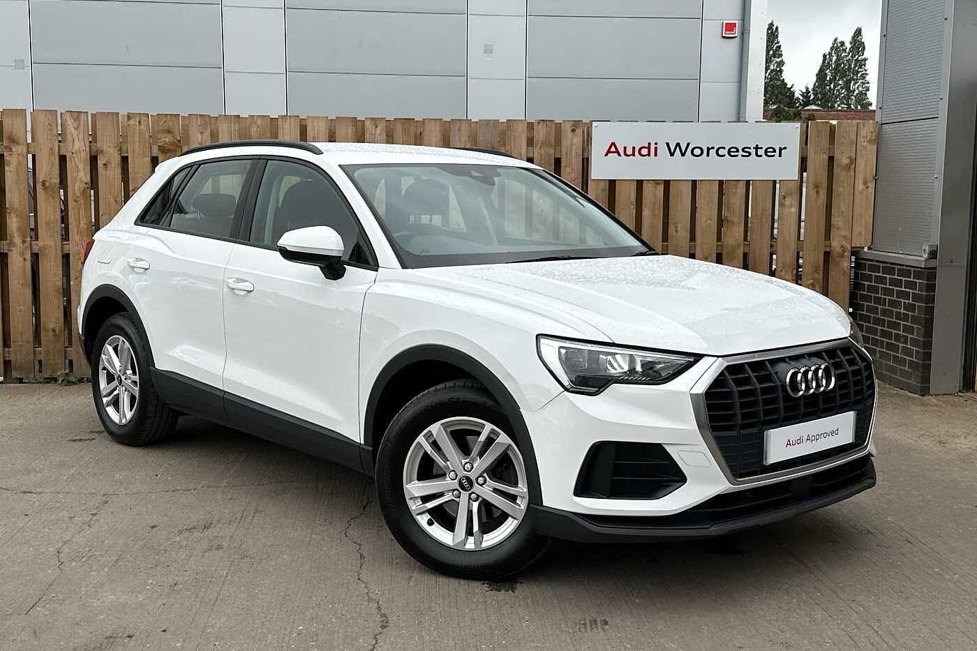 Main listing image - Audi Q3