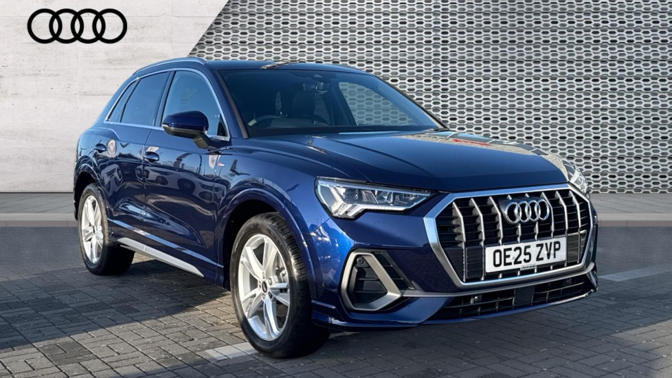 Main listing image - Audi Q3