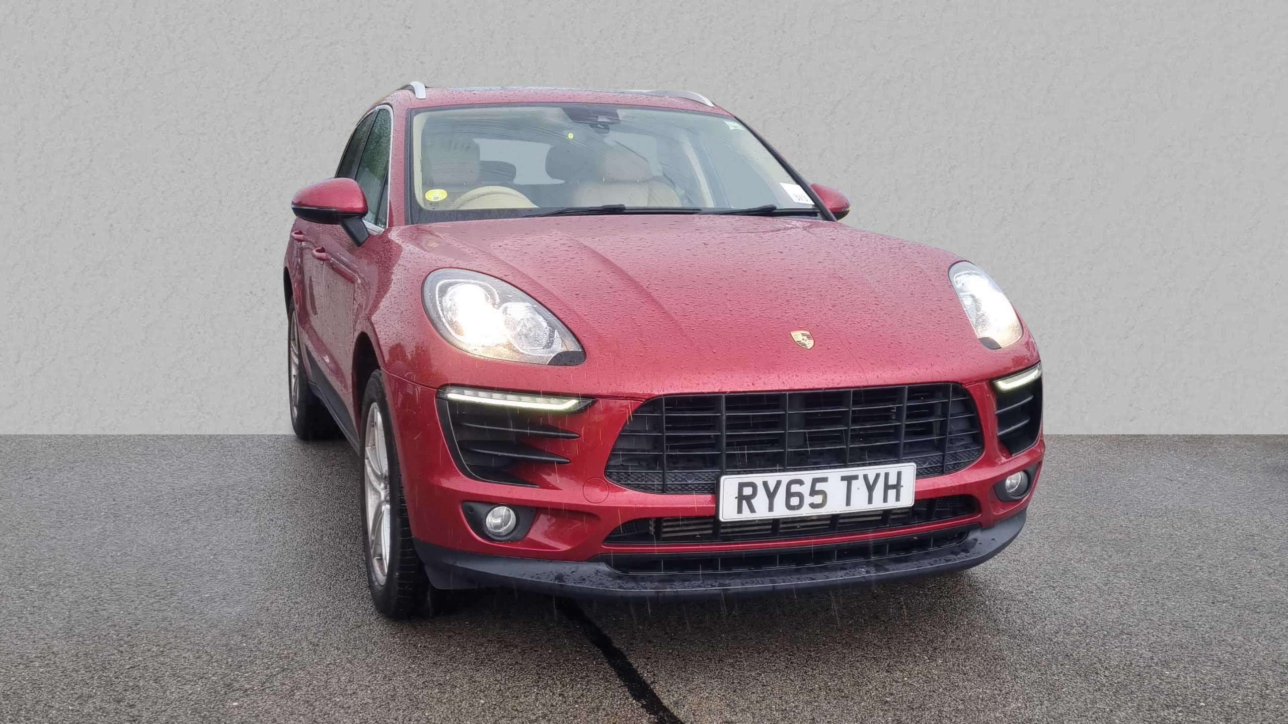 Main listing image - Porsche Macan