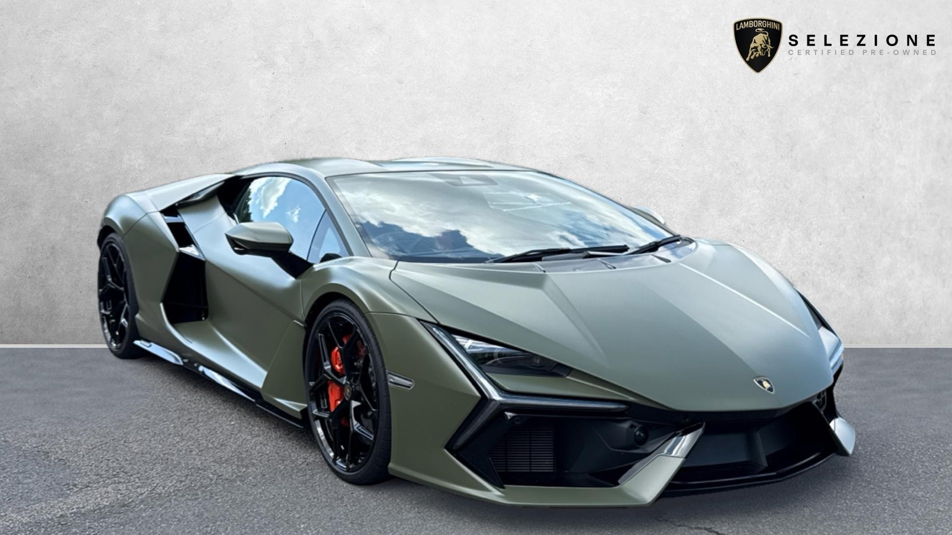 Main listing image - Lamborghini Revuelto