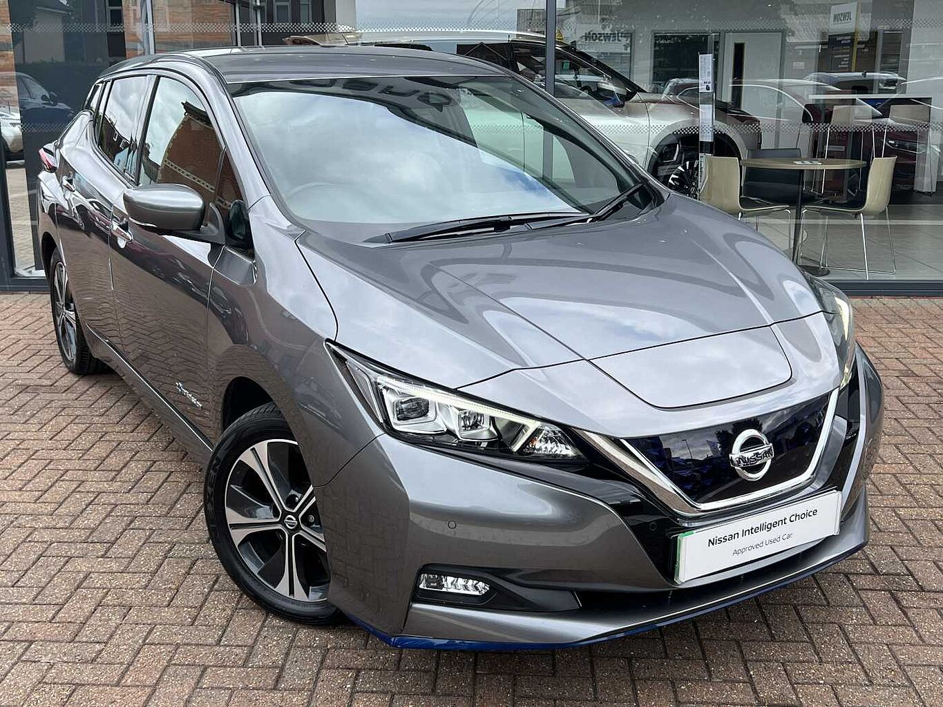 Main listing image - Nissan Leaf