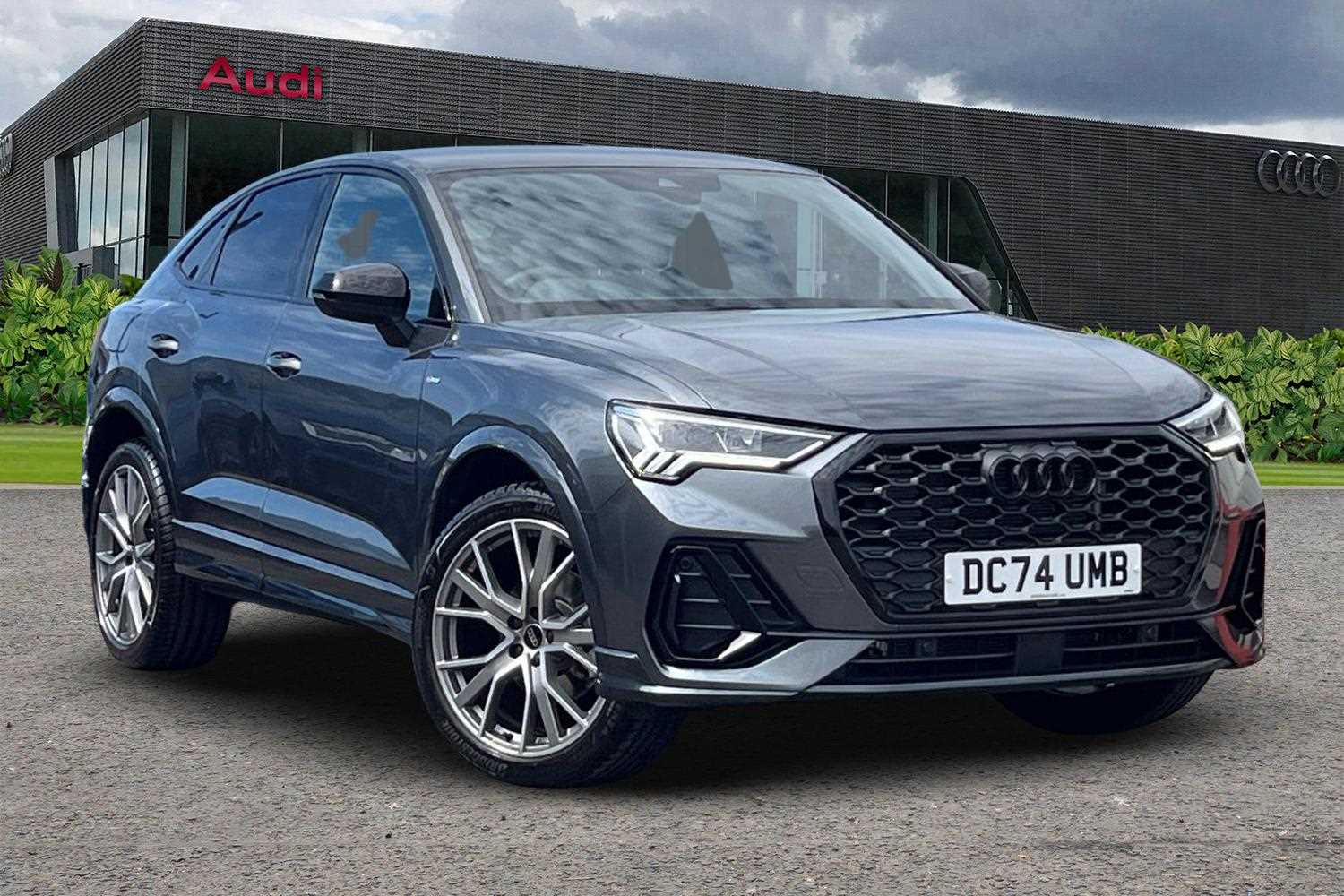 Main listing image - Audi Q3
