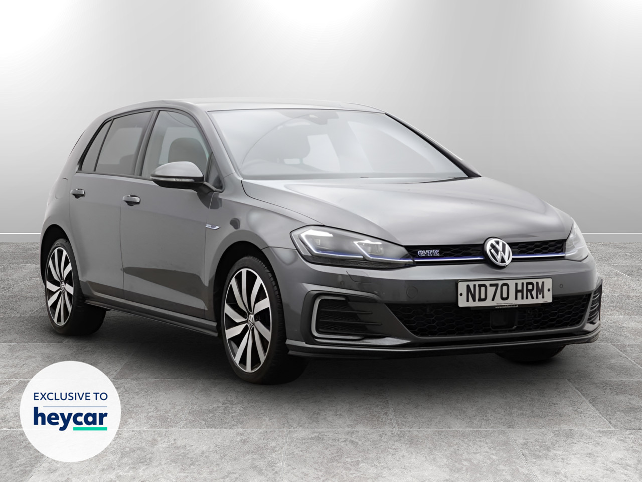 Main listing image - Volkswagen Golf GTE