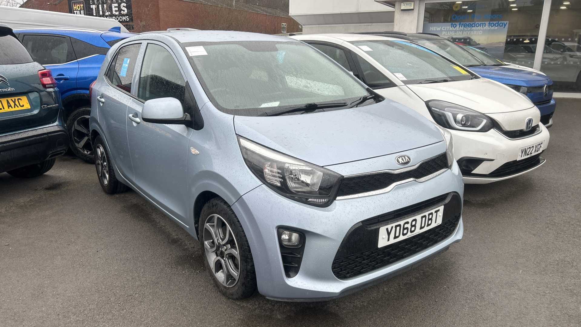 Main listing image - Kia Picanto