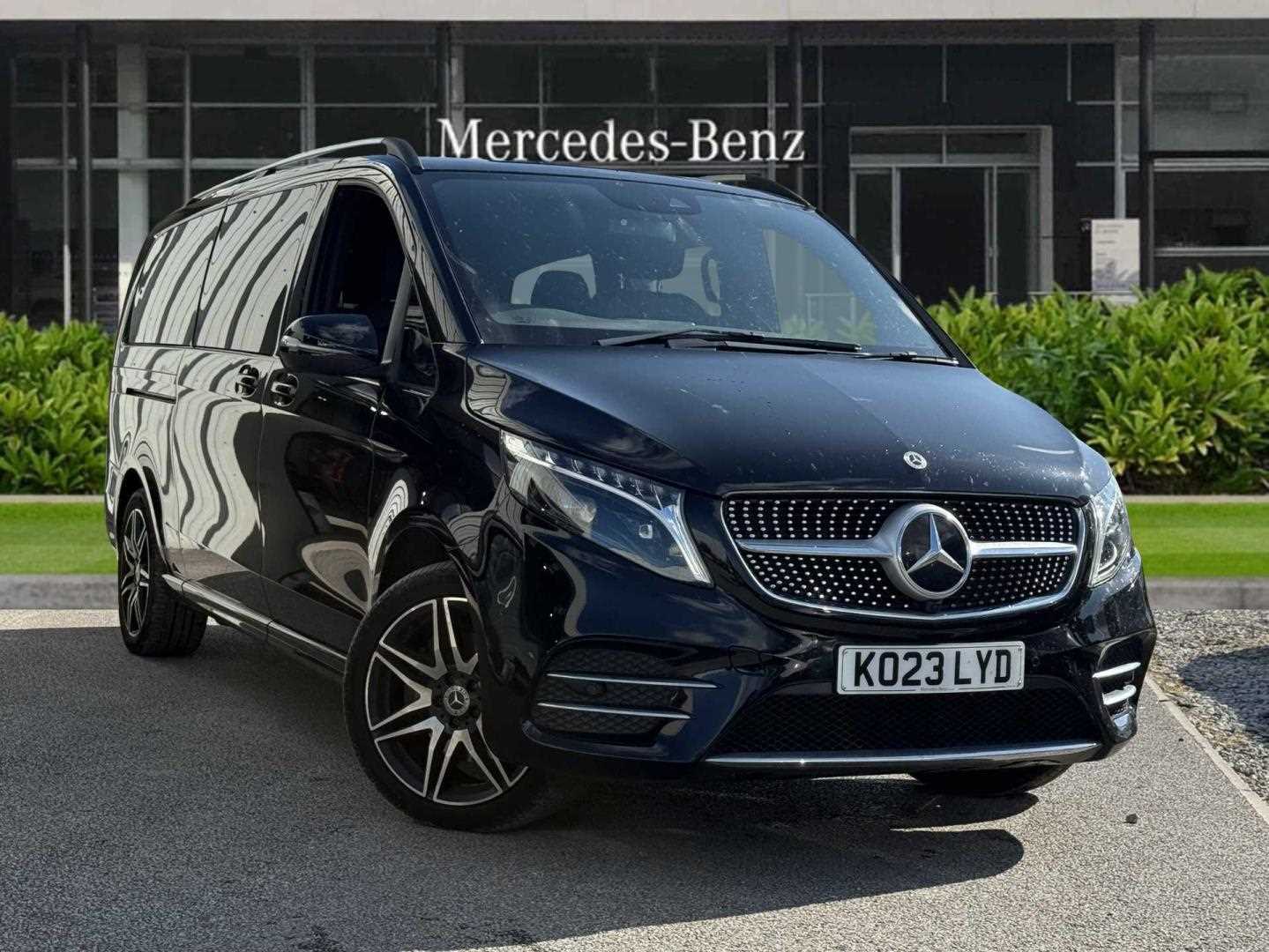 Main listing image - Mercedes-Benz V-Class