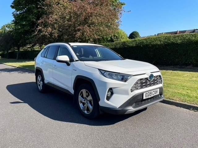 Main listing image - Toyota RAV4