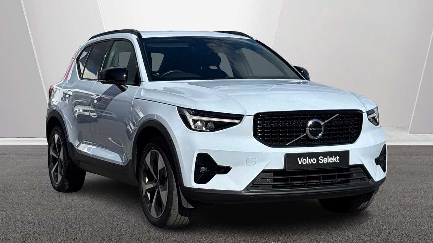 Main listing image - Volvo XC40