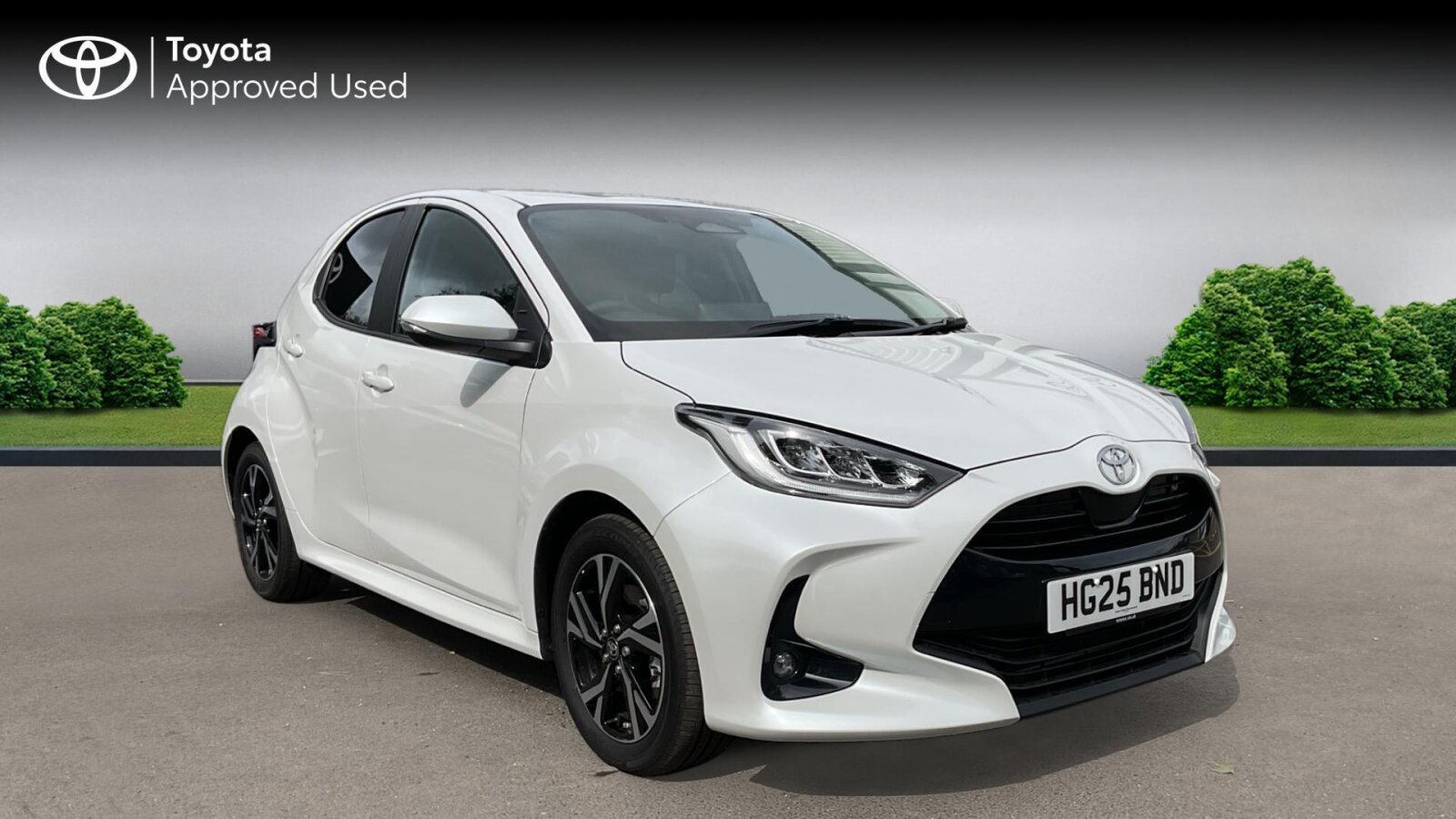 Main listing image - Toyota Yaris