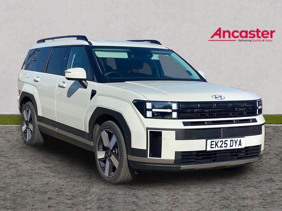 Main listing image - Hyundai Santa Fe