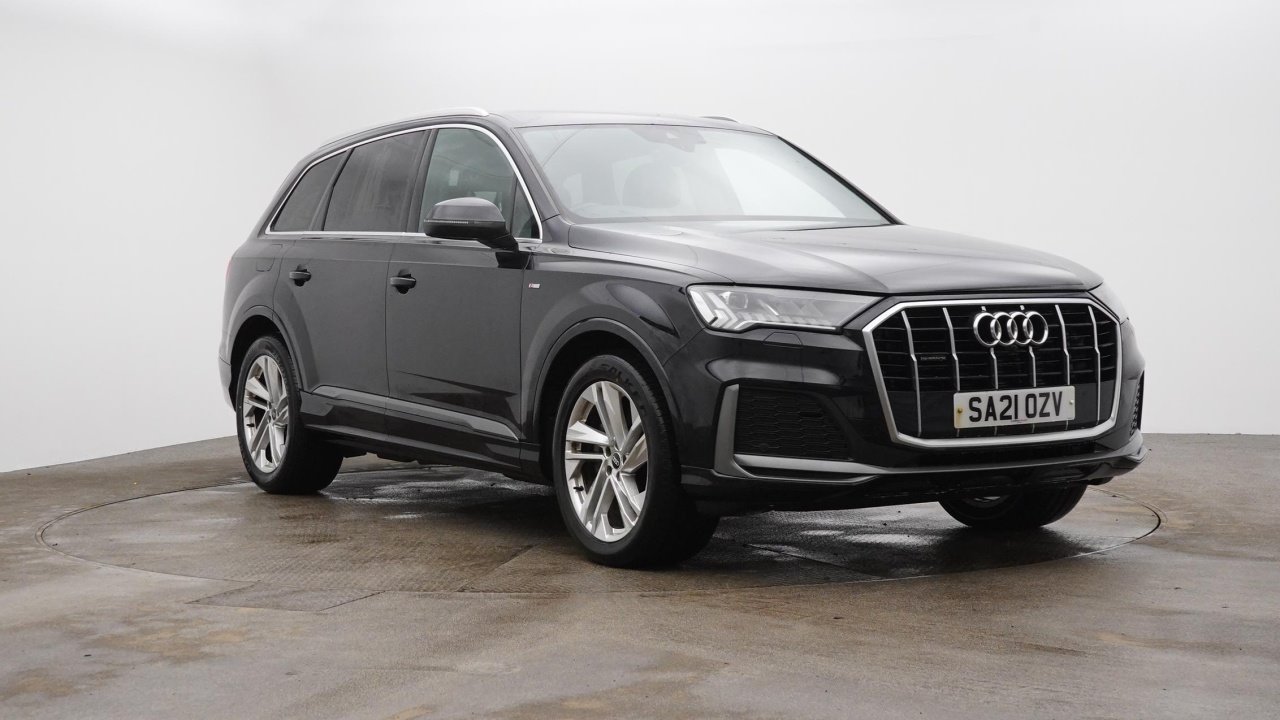 Main listing image - Audi Q7