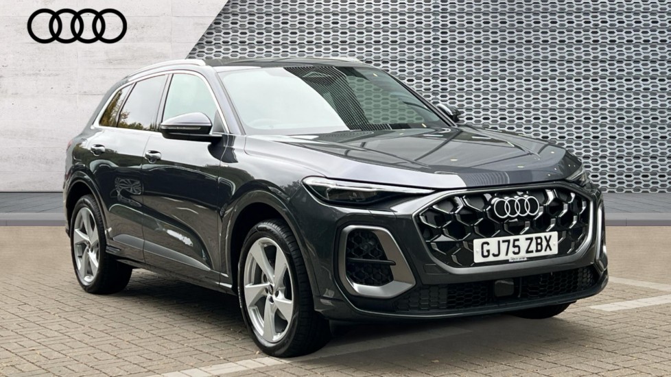 Main listing image - Audi Q5