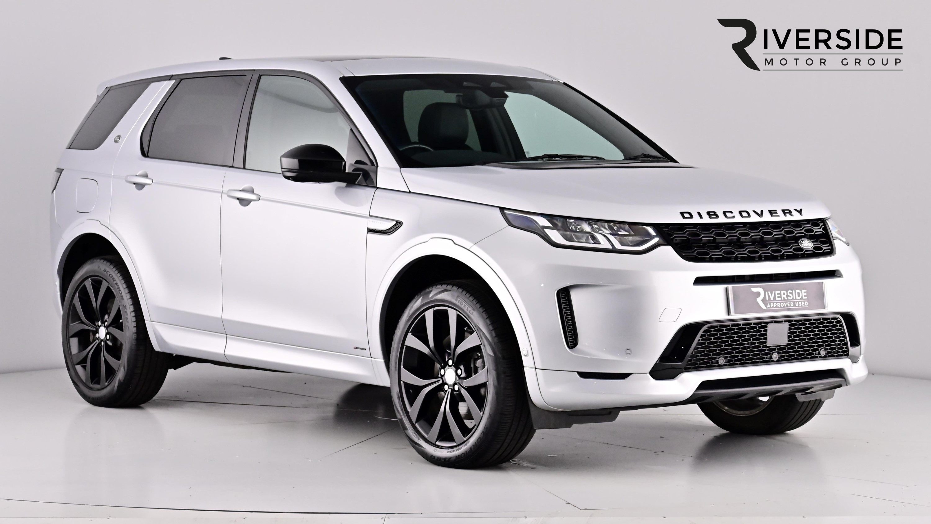 Main listing image - Land Rover Discovery Sport