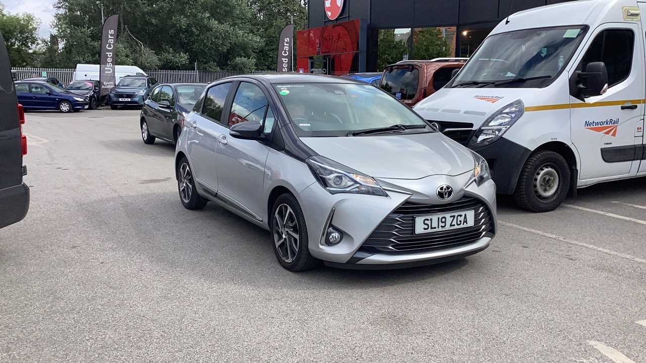 Main listing image - Toyota Yaris