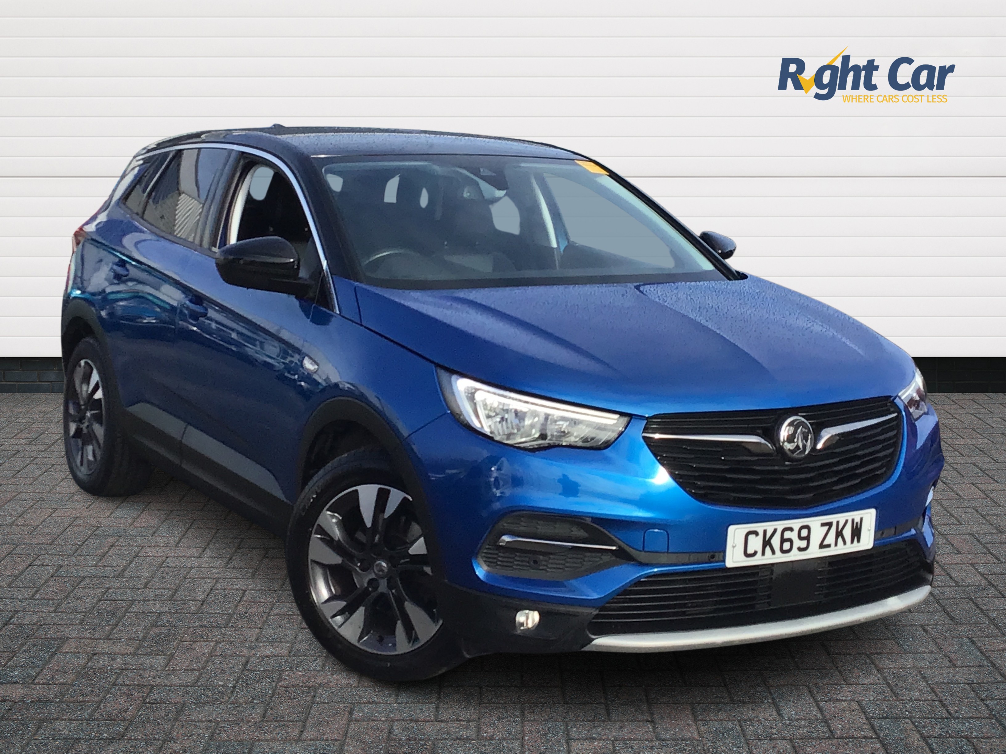 Main listing image - Vauxhall Grandland X