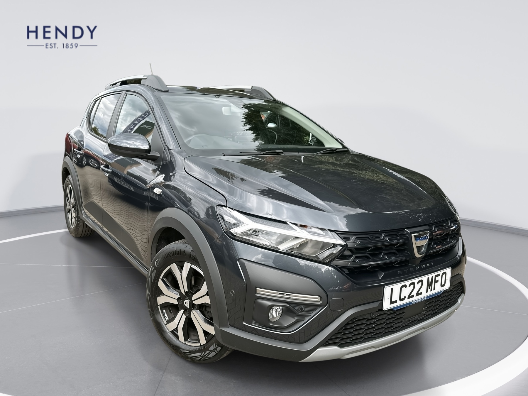 Main listing image - Dacia Sandero Stepway