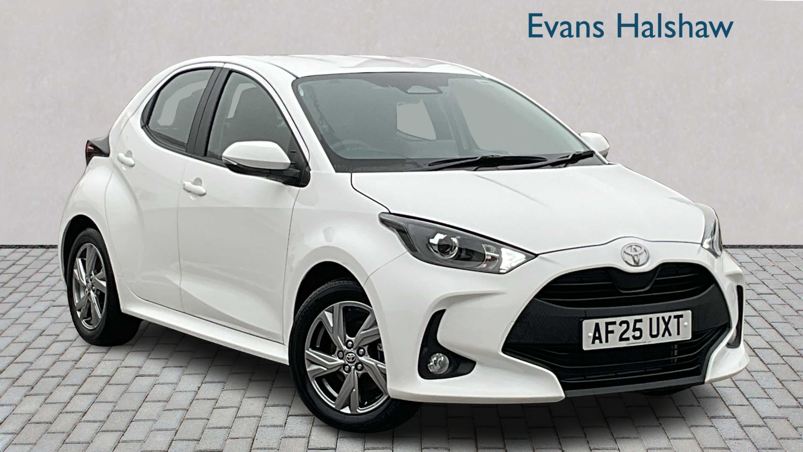 Main listing image - Toyota Yaris
