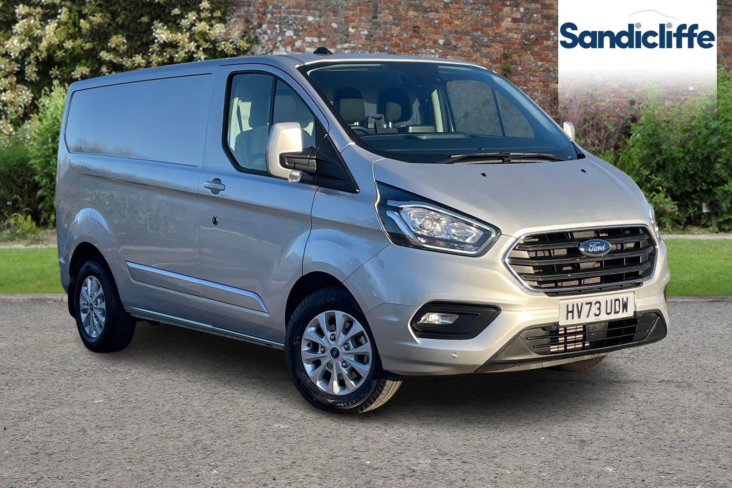 Main listing image - Ford Transit Custom