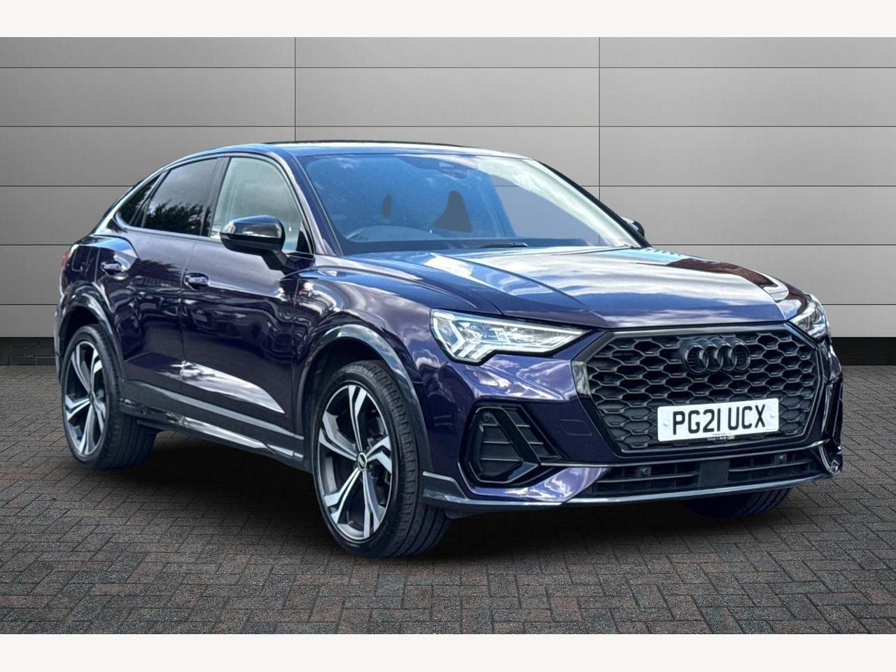Main listing image - Audi Q3