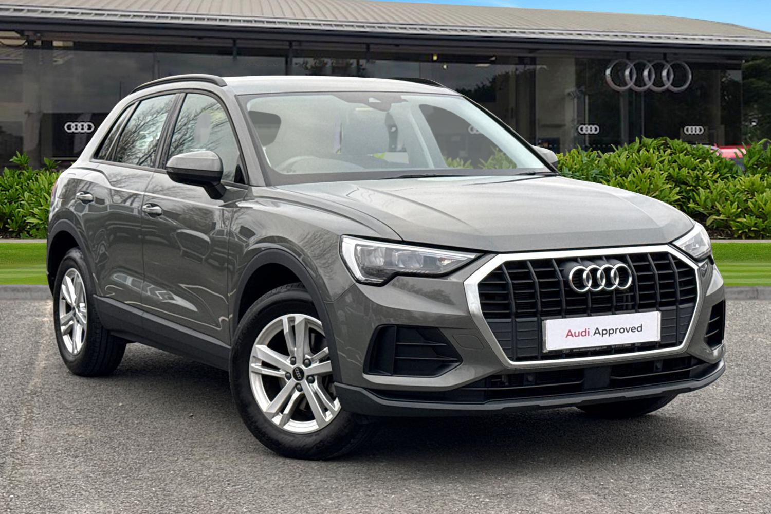 Main listing image - Audi Q3