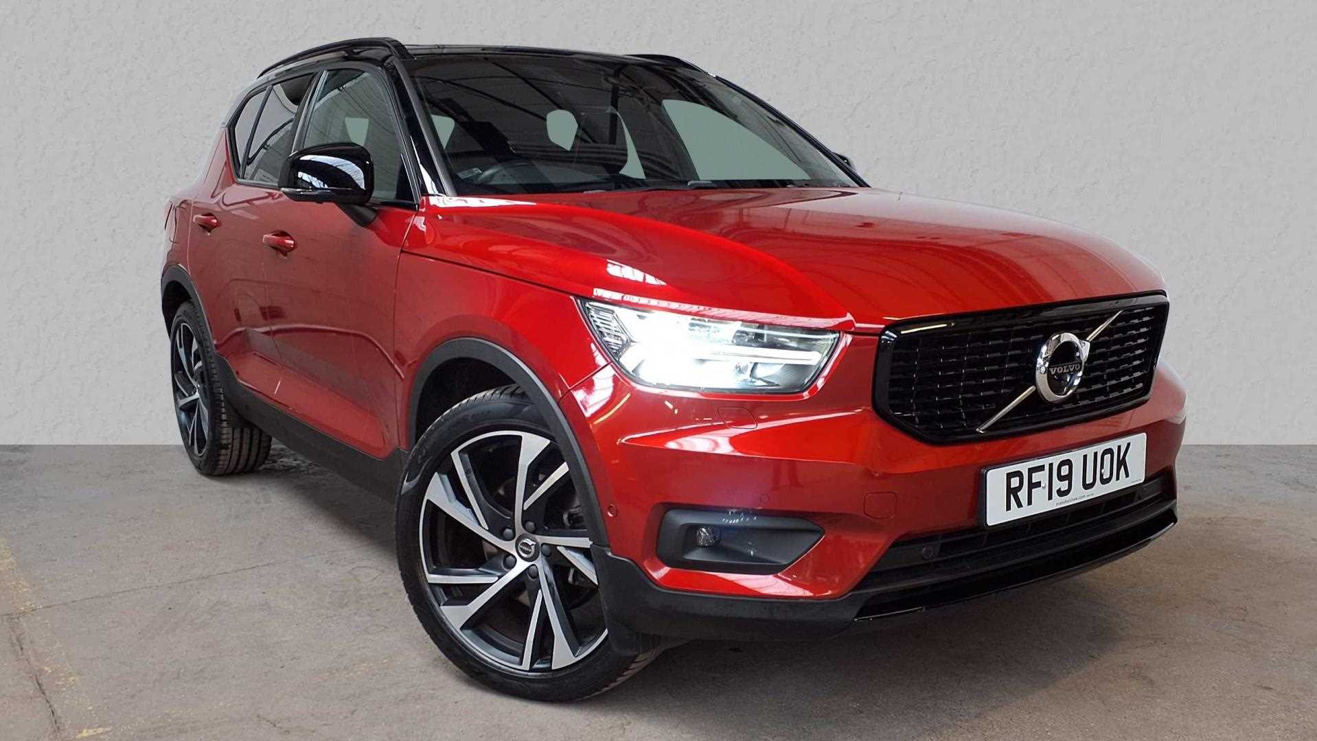 Main listing image - Volvo XC40