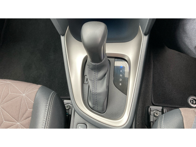 Main listing image - Toyota Yaris Cross