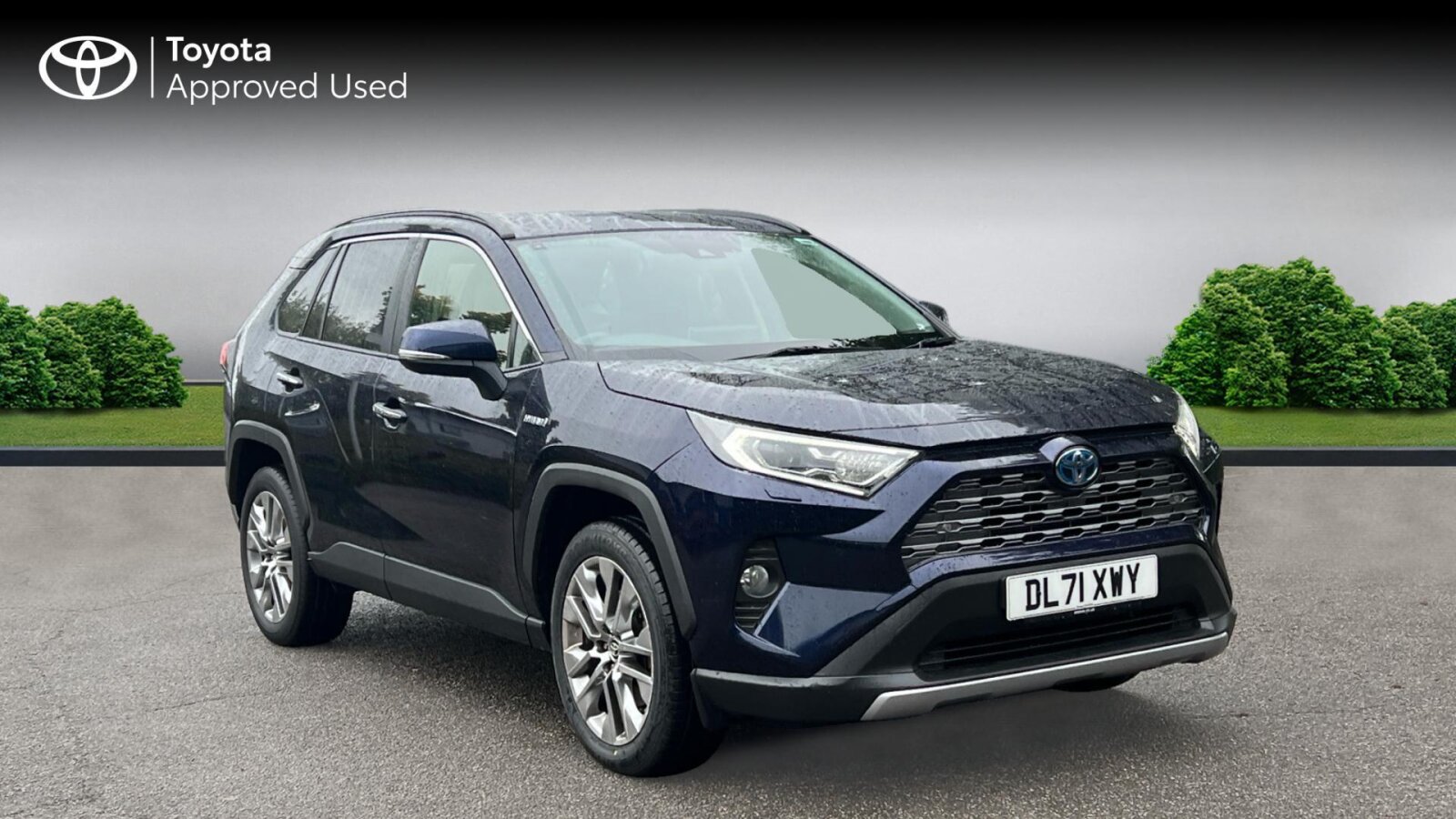 Main listing image - Toyota RAV4