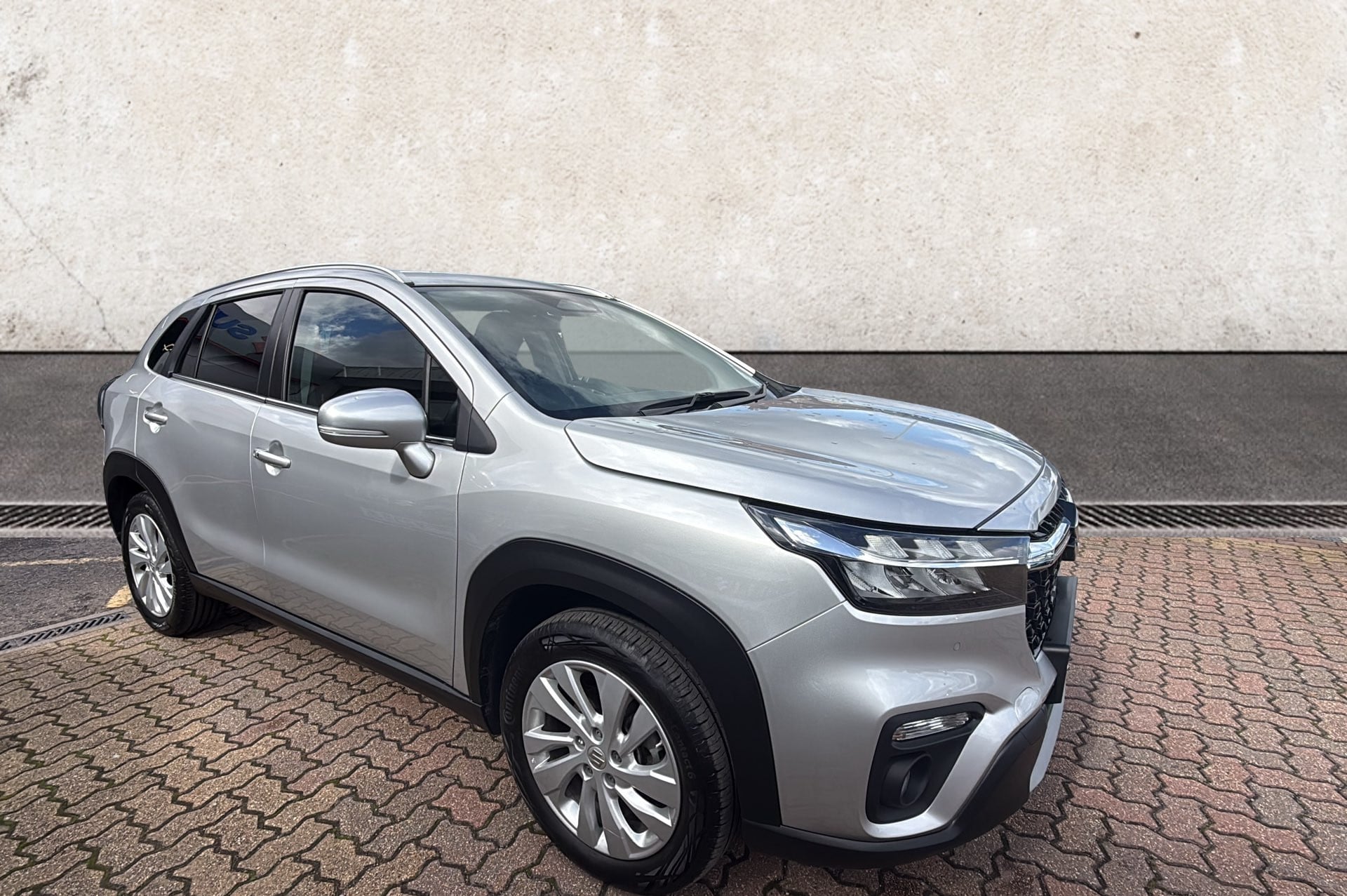 Main listing image - Suzuki S-Cross